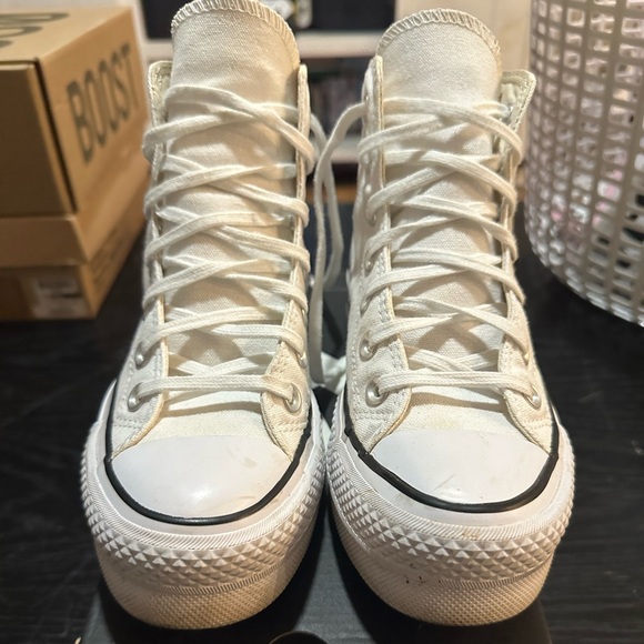 Converse White Platform Hightops - Picture 2 of 8